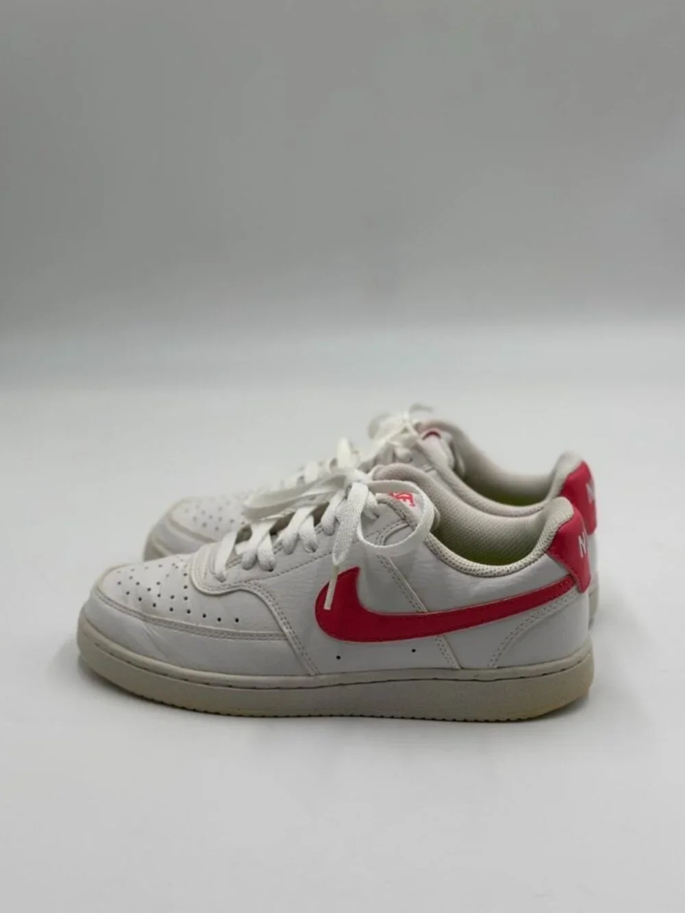 Womens Nike Court Vision Shoes Coral white size 7 DR9885 - 101